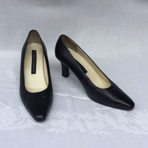 Hilliard & Hanson Shoes Black Leather Pumps 3” High Heel 9